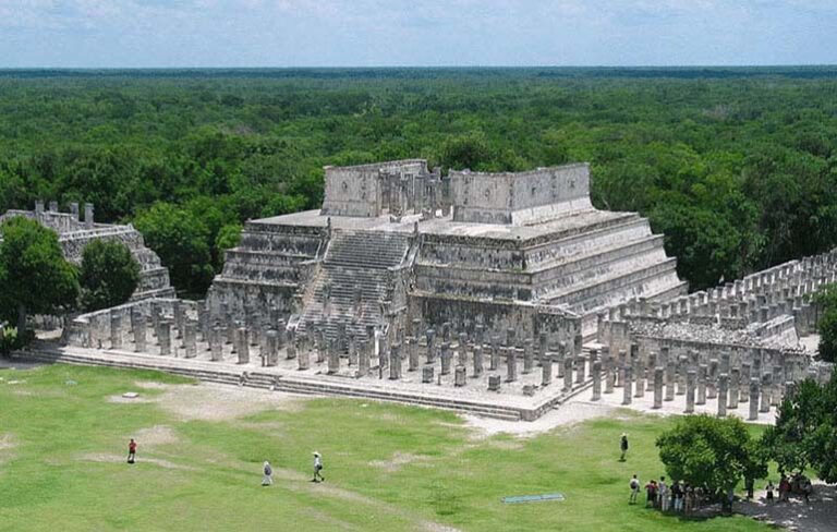 Centros ceremoniales Mayas (Tikal, Copan, Palenque, Calakmul, Chichen Itza)